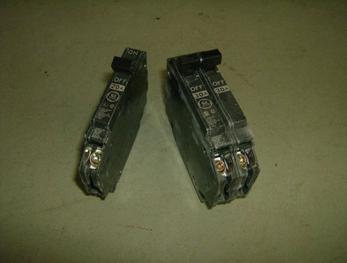 Electrical and Ventilation Breakers and Fuses 220925BL, 220926BL, 220927BL, 220928BL, 220930BL, 220931BL Ge Half Size Circuit Breaker